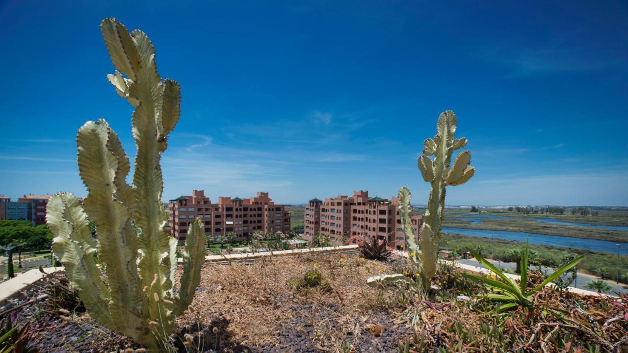 Leo Jardines De Isla Canela Exteriör bild